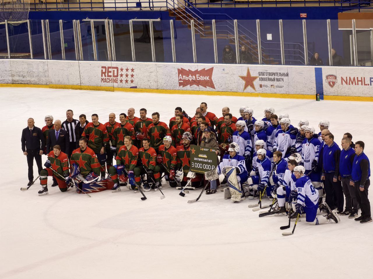 Киберы Твери посетили благотворительный хоккейный матч