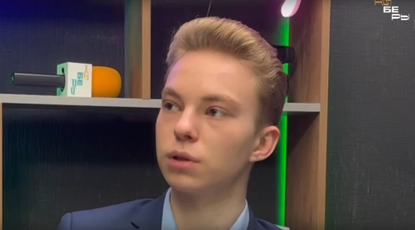 Киберы Москвы взяли интервью с Рушаном Бахтеевым о молодёжи в большой политике