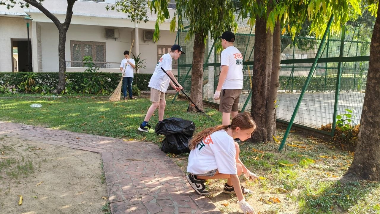 Киберы Индии приняли участие в субботнике